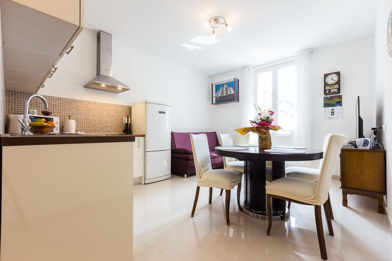 Drago 2Br Apt. In Old Town Zara Esterno foto